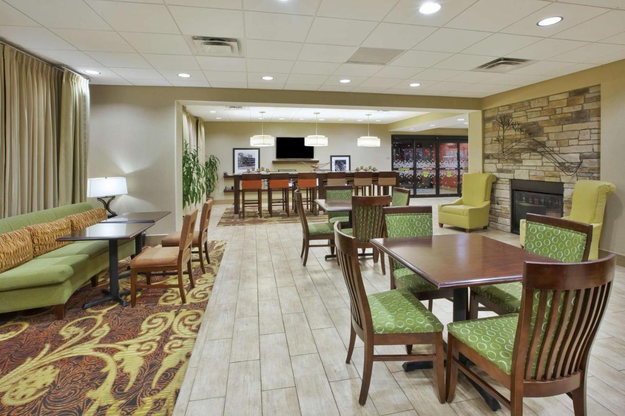 Hampton Inn Brockport Exteriör bild